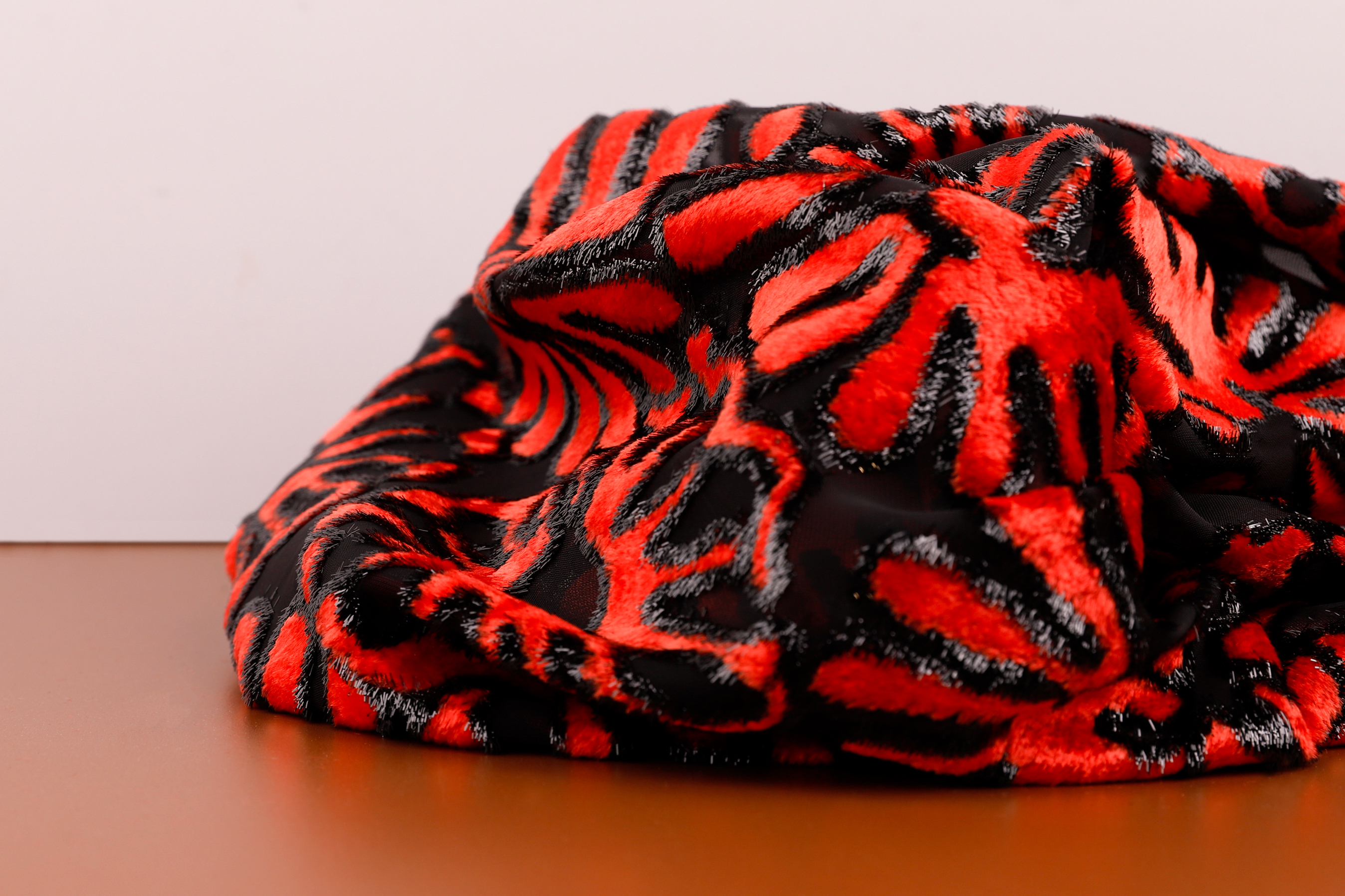 Wall Clearance Devore Red 1